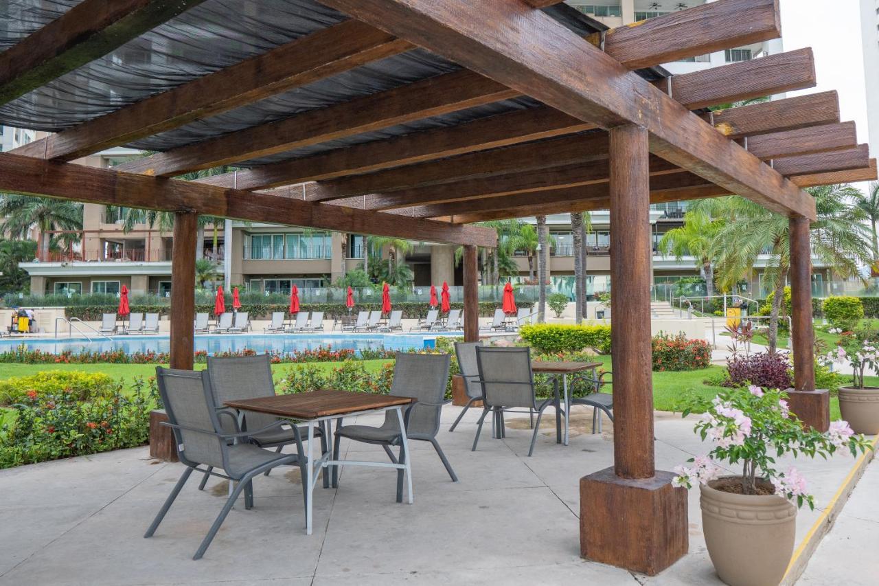 פוארטו ואלארטה Ocean Front Condo Sleeps 4 Adults-Grand Venetian T3000-1606 מראה חיצוני תמונה